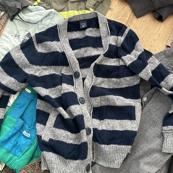 50+ piece of 3T-5T boys clothes! Excellent condition name brand items! - Picture 7 of 11